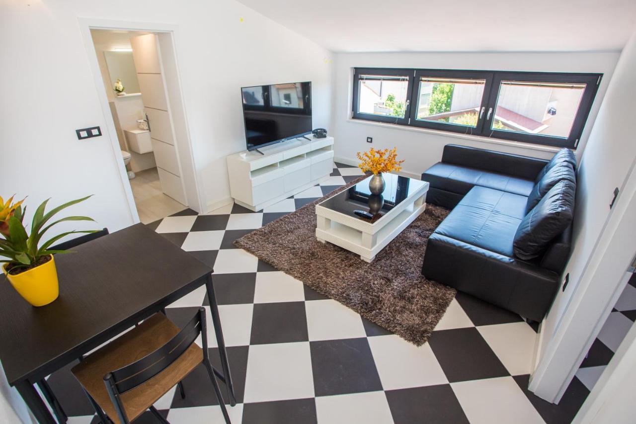 Black & White Apartment Rovinj Exterior photo