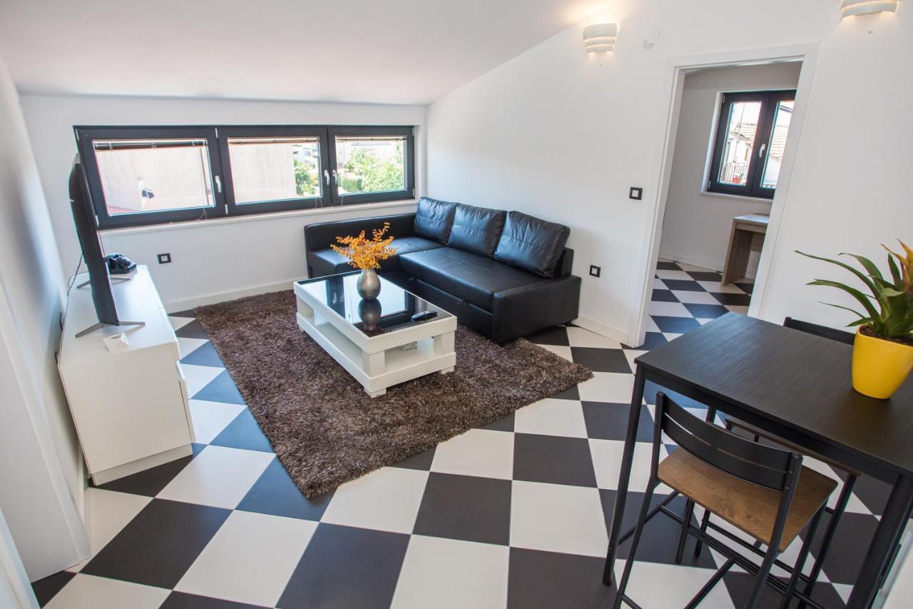 Black & White Apartment Rovinj Exterior photo