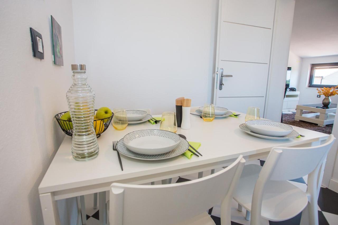 Black & White Apartment Rovinj Exterior photo
